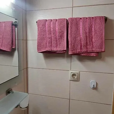 Apartment Harmony Hills Tomovi C44