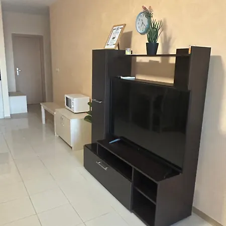 Harmony Hills Tomovi C44 アパート
